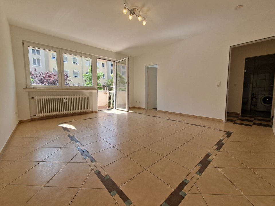 Saniertes Appartement mit Balkon in Frankfurt am Main