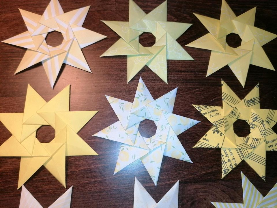 25 Papiersterne Weihnachtssterne 10cm Gelb Orange Töne Origami in Magdeburg
