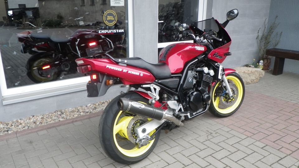 Yamaha FZS 600 Fazer    Reifen,Tüv und Inspektion neu in Hasselfelde