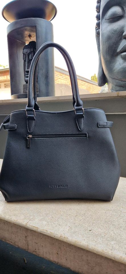 BETTY BARCLAY Tasche schwarz 36 x 29 NEU! in Essen