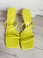 Sandalen grün/gelb von Mango Gr. 40 Düsseldorf - Pempelfort Vorschau