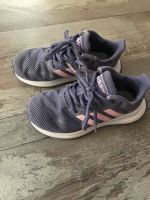 Adidas Turnschuhe Größe 29 Hessen - Münzenberg Vorschau