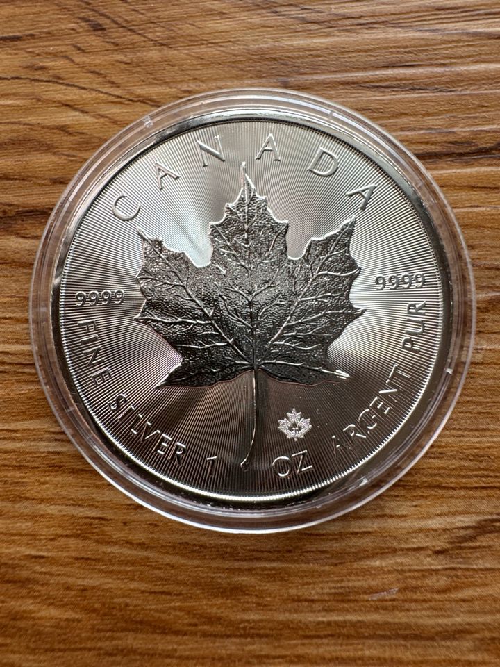 Maple Leaf 1 Oz Silbermünze 999 Feinsilber 31,1g Unze gekapselt in Althütte