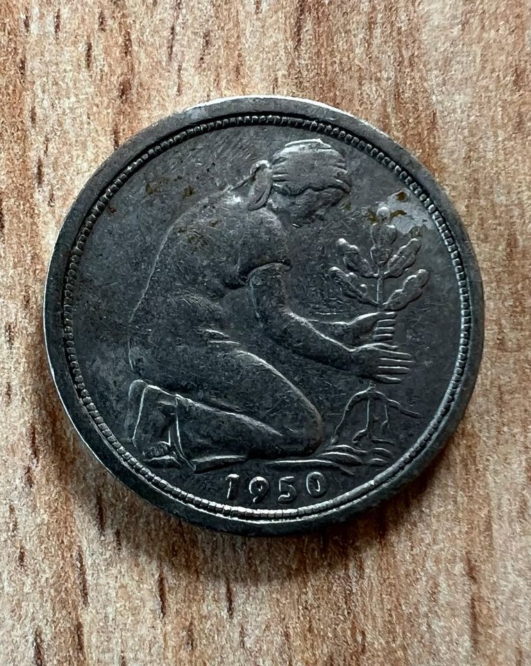 Seltene 50 Pfennig Münze aus dem Jahr 1950 in Hückelhoven