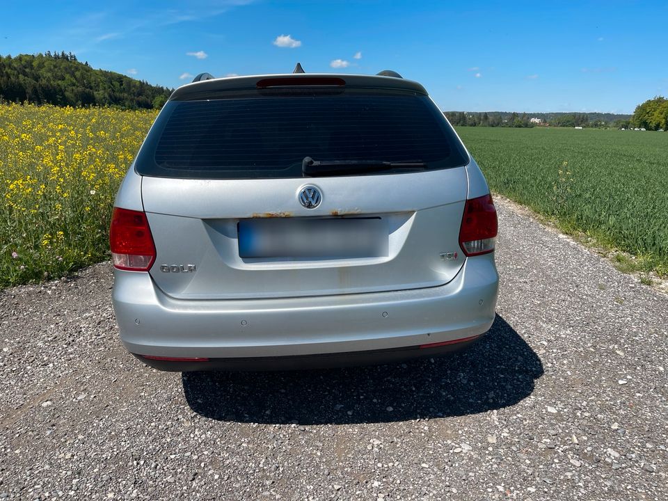 VW Golf 5 Variant 1,4L Zahnriemen bei140 tk gewechselt in Bad Tölz