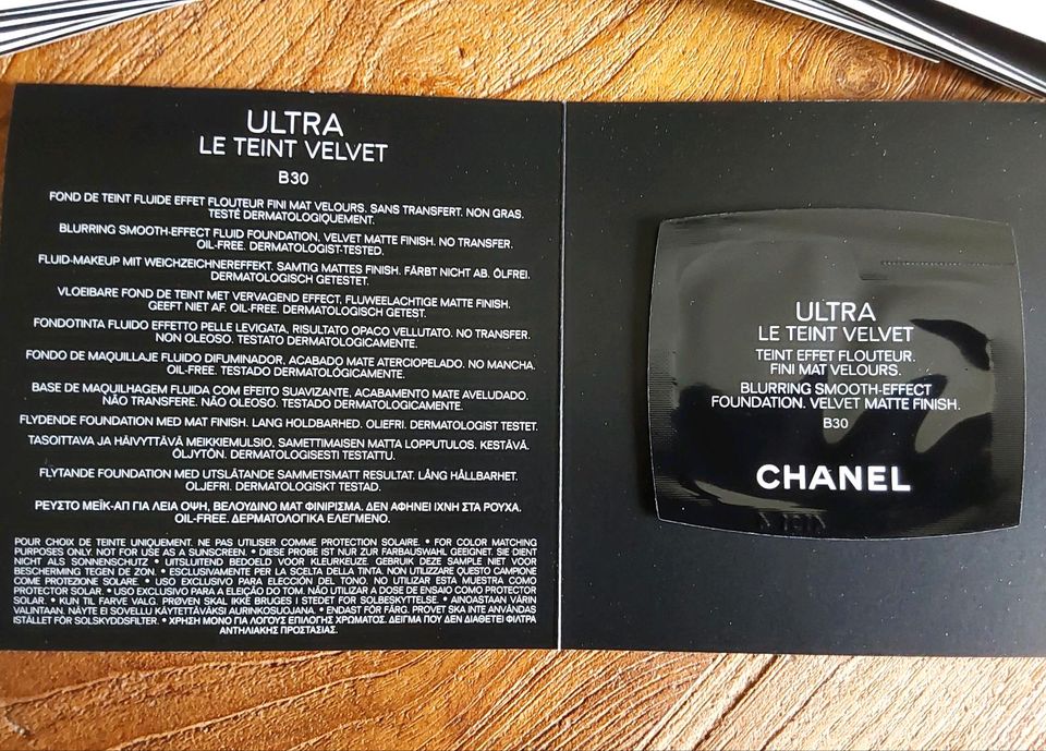 Chanel Ultra le Teint Velvet B30
