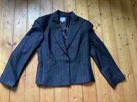 Armani Blazer Gr.44 ( 38 ) neuwertig Hessen - Dreieich Vorschau