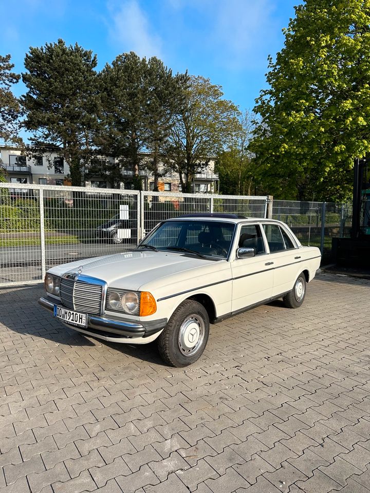 Mercedes Benz MB 123 Typ 230E H Kennzeichen Oldtimer Youngtimer in Dortmund