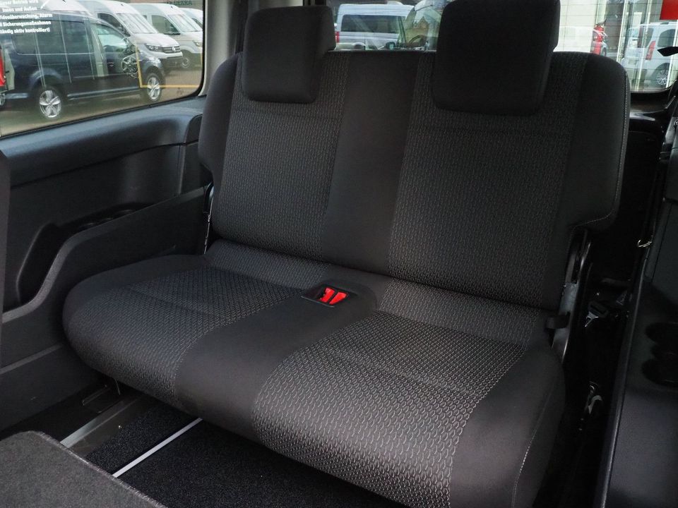 Volkswagen Caddy Maxi Klima 7 Sitzer Rollstuhlgerecht in Nordkirchen