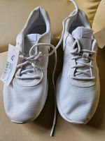 ORIGINALE NEUE weiße Nike Schuhe EUR Gr. 37,5 Girls Sneaker Sport Leipzig - Marienbrunn Vorschau