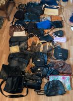 Handtaschen 2 Kartons voll ca. 100 Stück Baden-Württemberg - Mannheim Vorschau