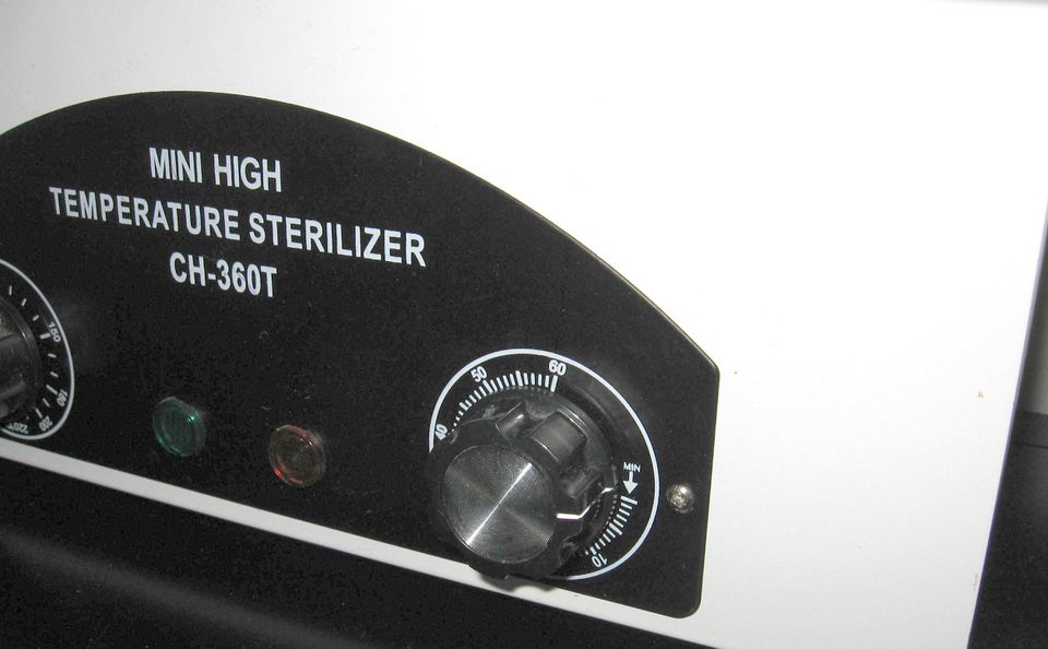 Trockenhitzesterilisator CH-360T bis 220 Grad . Hochtemperatur in Köln