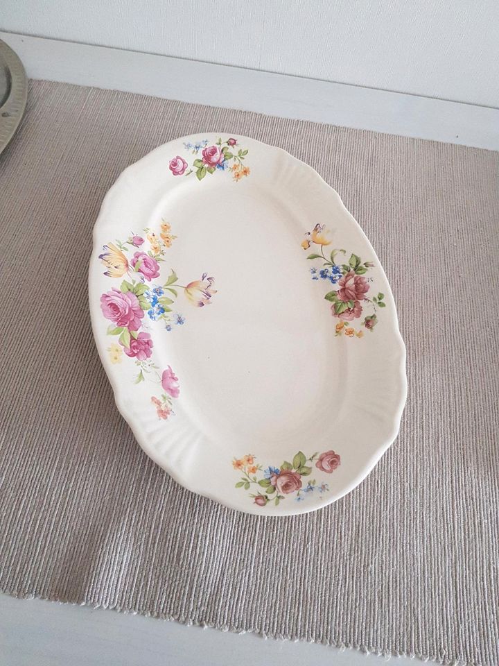 Teller Platte oval Elfenbein mit Rose 50er Jahre Shabby Landhaus in Rostock