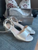 Brautschuhe Ivory Nordrhein-Westfalen - Mettmann Vorschau