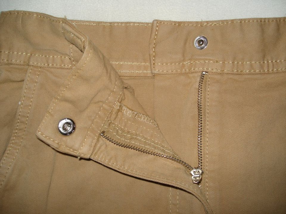 Minirock Jeansrock beige hellbraun von BERSHKA Gr. S (36) in Neuruppin