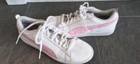 Puma weiß rosa Sneakers 38,5  Sportschuhe  passt zum Sommer Niedersachsen - Soltau Vorschau