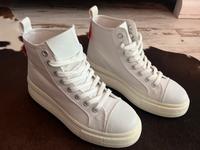 Marco Tozzi High-Sneaker Turnschuhe neu Größe 40 Bielefeld - Bielefeld (Innenstadt) Vorschau