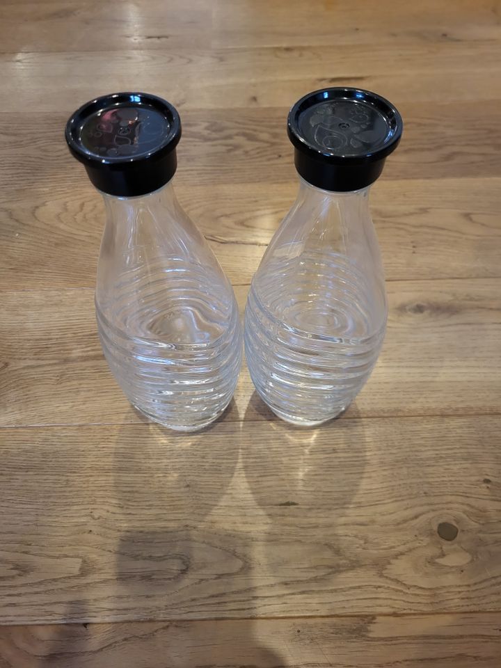Sodastream Wasser Sprudler Glaskaraffe 2 Stück Flaschen 0,6 Liter in Gießen