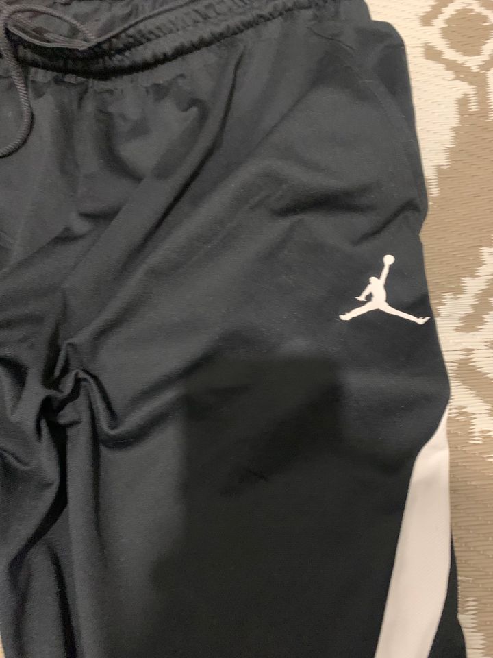 Nike Jordan Jogginghose Gr. XL in Hamburg