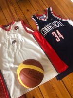 Basketball & 2 shirts Berlin - Charlottenburg Vorschau