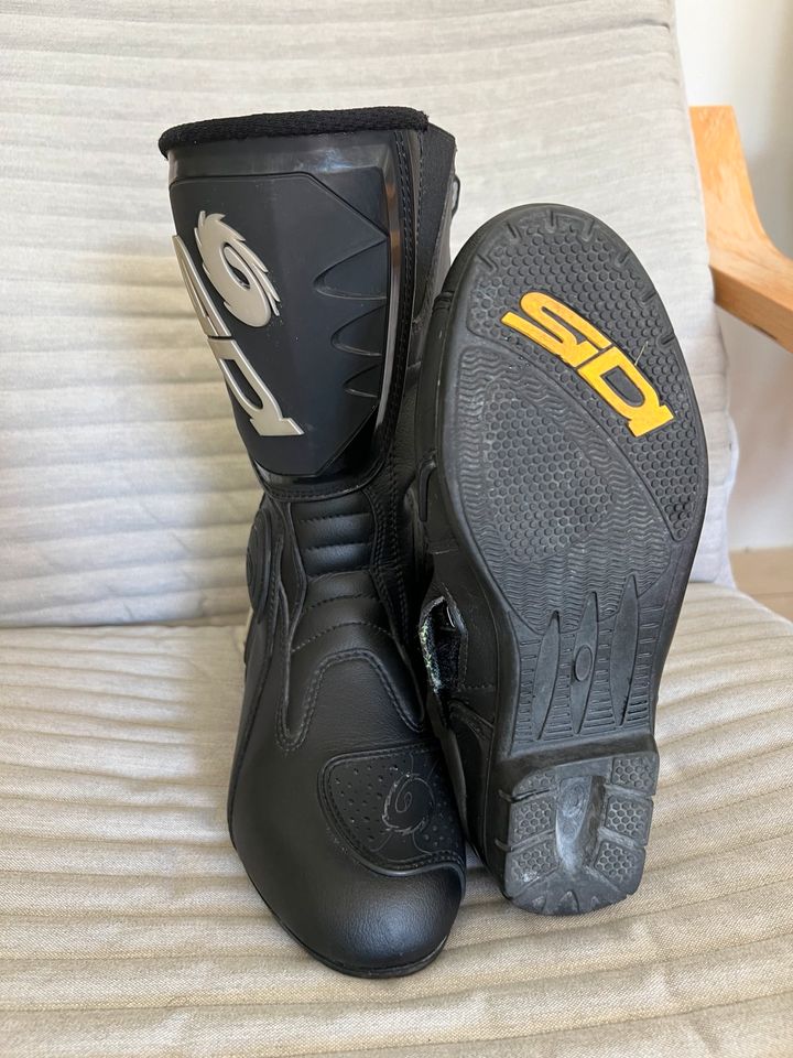 SIDI Motorradstiefel Damen Größe 37/38 in Konstanz