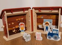 Spielzeug Holz Bauernhof mit Scheune Bauer, Tieren Diorama Mitte - Wedding Vorschau