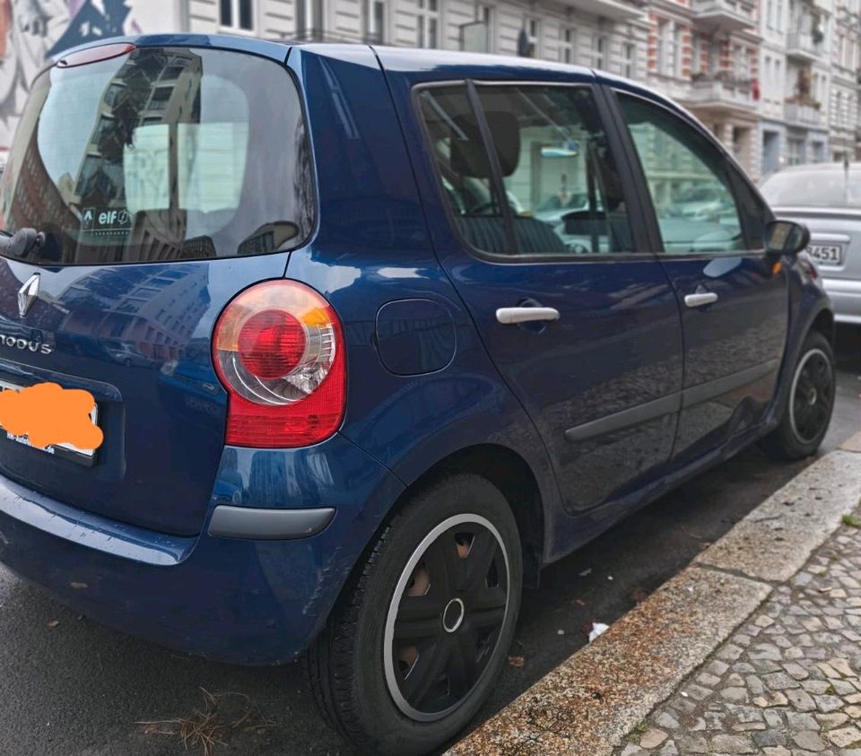 Renault Modus sparsames Stadtauto,Klima,TÜV bis Juni.25 in Berlin