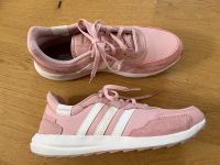 ADIDAS RETRORUN rosa Gr. 39 ⅓, UK 6, US 7 1/2 wie neu München - Bogenhausen Vorschau