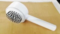 Haarbürste mit Massage Effekt reinigt sich auf Knopfdruck selbst Kr. Altötting - Haiming Vorschau