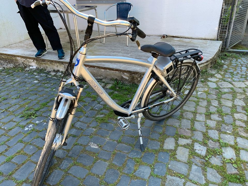 Holland Fahrrad ! Elektro ! ..Akku neu in Bielefeld