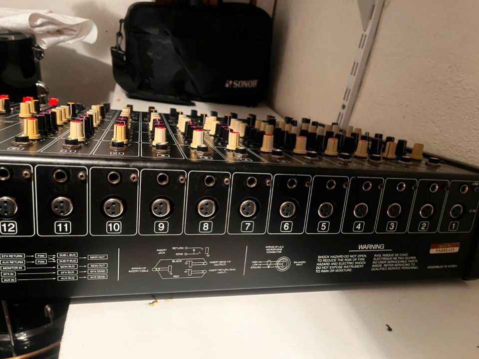 Elektro Voice 12 Kanal Stereo Mixer BK-1232 Analog  im Case in Hainburg