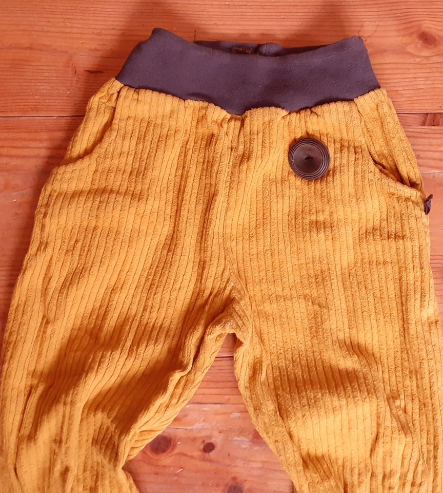 Handmade Knickerbockers Cord 92, 98, 104 in Ergolding