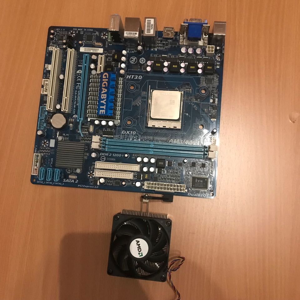 Gigabyte mainboard + AMD athlon cpu und AMD Lüfter in Sprockhövel