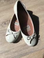 Tamaris Damen Ballerinas, Gr. 38, weiß Lack mit Schleife, NEU Niedersachsen - Duderstadt Vorschau