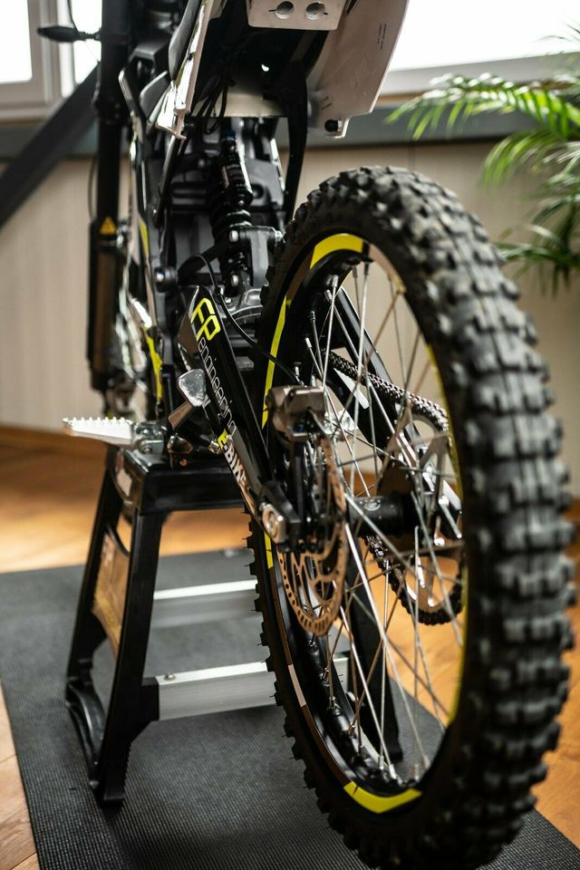 Sur-ron Firefly Elektro Cross E-Bike Straßenzulassung Surron in Wiesau