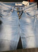 4 Jeanshosen für Damen *Paket* / Hilfiger/ Review / FB und Only Essen - Huttrop Vorschau