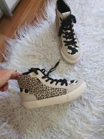 Süße Zara  high Sneaker Duisburg - Meiderich/Beeck Vorschau