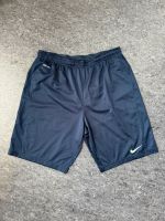 Nike Dri-Fit Shorts / Sporthose Herren Gr. L ***NEUWERTIG*** Niedersachsen - Rosdorf Vorschau