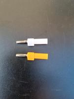 Zwei neue, unbenutzte Stecker aus DDR-Zeiten Sachsen-Anhalt - Sandersdorf Vorschau