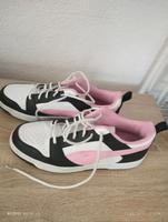 Puma Sneaker 'Rebound V6 Black-Pink lila White Nordrhein-Westfalen - Arnsberg Vorschau