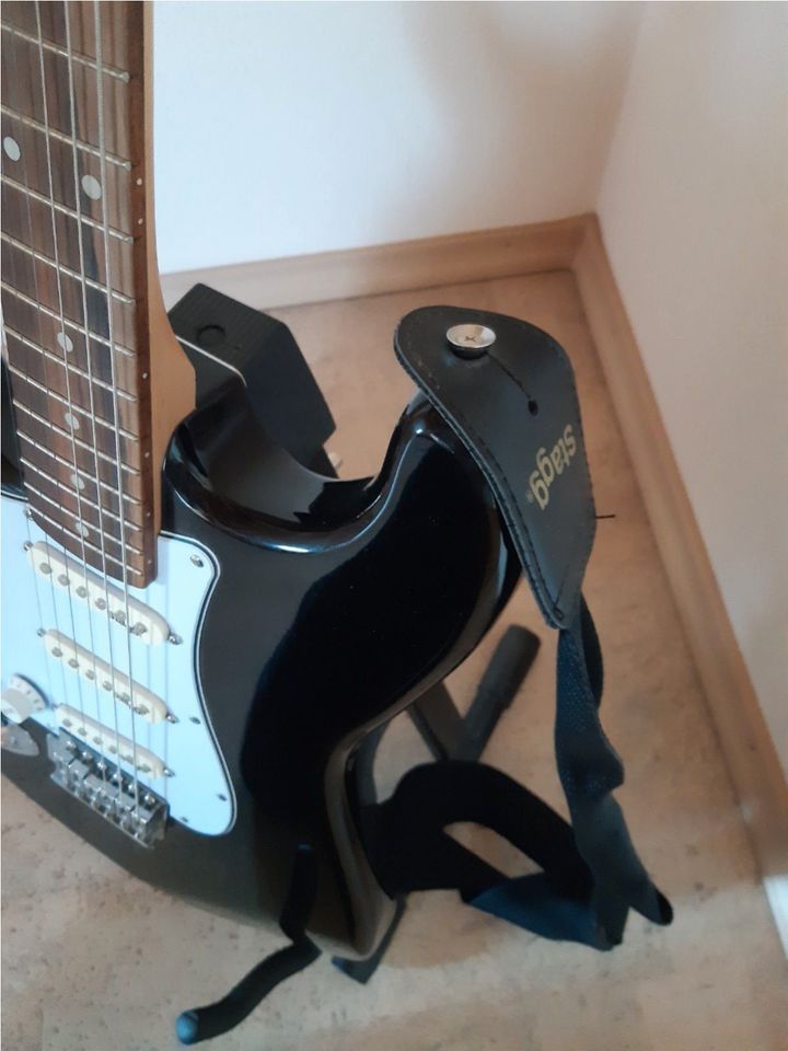 E Gitarre (für Linkshänder) mit Tragetasche *TOP ERHALTEN* in Altomünster