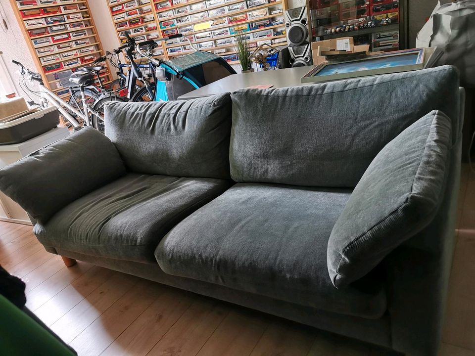 Bequemes Sofa in Aichhalden