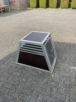 Hundebox Schmidt Transportbox für mittelgroße Hunde Nordrhein-Westfalen - Bedburg Vorschau