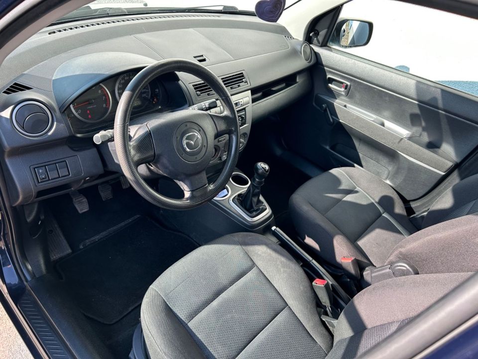 Mazda 2 Lim. 1.3 Comfort TÜV NEU in Magdeburg