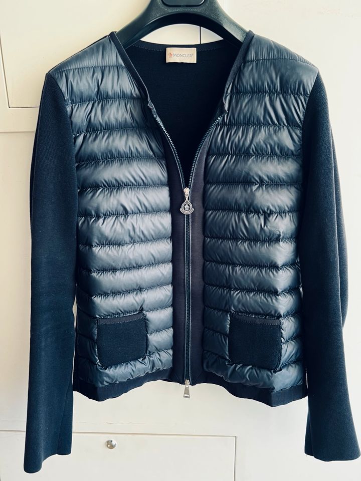 Original Moncler Jacke Navy Gr. M NP: 660 EU in Hannover