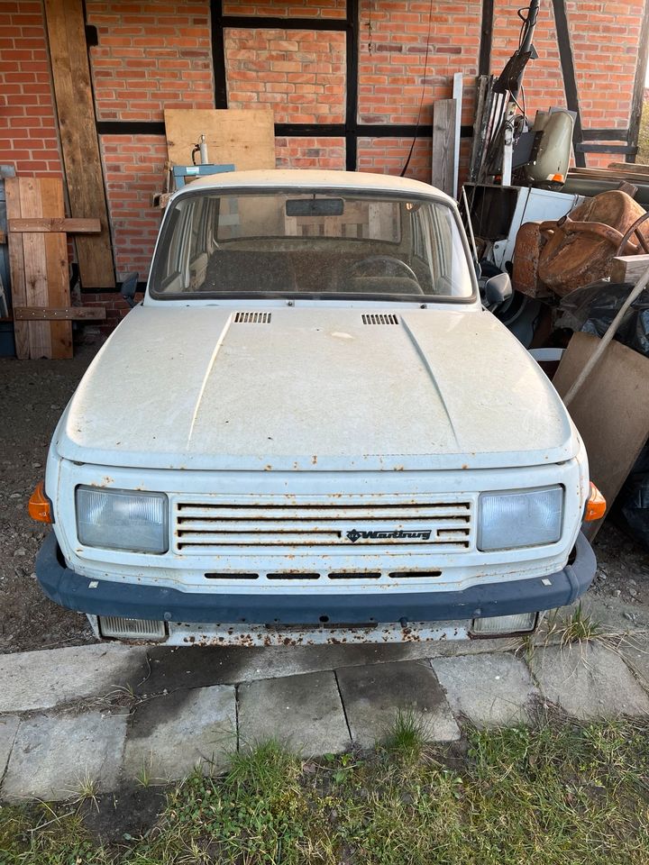 Wartburg 353 in Laave