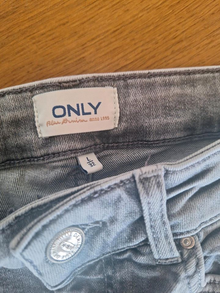 Graue Skinny Jeans, Größe L /32 , von Only in Mechernich