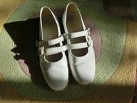Kommunionschuhe - Lack Ballerinas Klett mit Blümchen weiss 37 Nordrhein-Westfalen - Uedem Vorschau