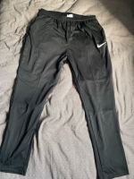 Neue originale Nike Hose XL Düsseldorf - Benrath Vorschau