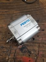 Festo Pneumatik Zylinder Bayern - Hersbruck Vorschau